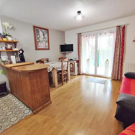 Au Doux Refuge, T2 Bis, Parking Gratuit, Proche Thermes, 6 Personnes